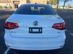 Used 2015  Volkswagen Jetta 4d Sedan SE Auto at Ideal Cars Llc near Mesa, AZ