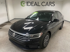 Used 2019  Volkswagen Jetta 4d Sedan 1&period;4T SEL at Ideal Cars Llc near Mesa&comma; AZ
