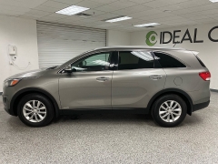 Used 2017 Kia Sorento 4d SUV AWD LX at Ideal Cars Llc near Mesa, AZ