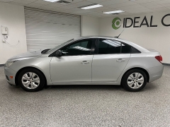 Used 2014 Chevrolet Cruze 4d Sedan LS AT at Ideal Cars Llc near Mesa, AZ