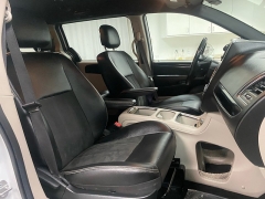 Used 2019  Dodge Grand Caravan 4d Wagon SXT at Ideal Cars Llc near Mesa, AZ