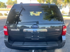 Used 2007  Ford Expedition 4d SUV 2WD XLT at Ideal Cars Llc near Mesa, AZ