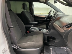 Used 2016  Dodge Grand Caravan 4d Wagon SXT at Ideal Cars Llc near Mesa&comma; AZ