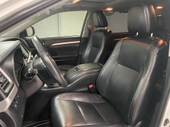 Used 2019 Toyota Highlander 4d SUV FWD XLE at Ideal Cars Llc near Mesa, AZ