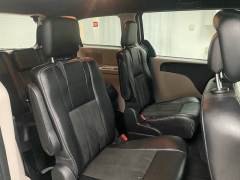 Used 2019  Dodge Grand Caravan 4d Wagon SXT at Ideal Cars Llc near Mesa, AZ