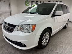  2019 Dodge Grand Caravan 4d Wagon SXT at Ideal Cars Llc near Mesa&comma; AZ