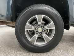 Used 2019  Chevrolet Colorado 4WD Crew Cab Z71 at Ideal Cars Llc near Mesa&comma; AZ