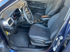 Used 2018  Kia Sorento 4d SUV AWD LX V6 at Ideal Cars Llc near Mesa&comma; AZ