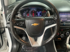 Used 2020 Chevrolet Trax 4d SUV FWD LT at Ideal Cars Llc near Mesa, AZ