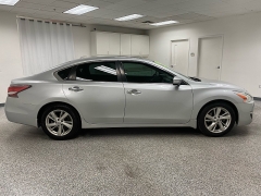 Used 2015 Nissan Altima 4d Sedan SL 2.5L at Ideal Cars Llc near Mesa, AZ