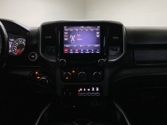 Used 2019  Ram 1500 4WD Crew Cab Big Horn&sol;Lone Star at Ideal Cars Llc near Mesa&comma; AZ