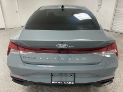 Used 2022  Hyundai Elantra SEL IVT at Ideal Cars Llc near Mesa&comma; AZ