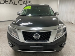 Used 2015  Nissan Pathfinder 4d SUV 4WD SV at Ideal Cars Llc near Mesa&comma; AZ