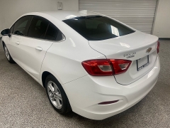 Used 2018  Chevrolet Cruze 4d Sedan LT Auto at Ideal Cars Llc near Mesa&comma; AZ