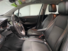 Used 2019  Chevrolet Trax 4d SUV AWD LT at Ideal Cars Llc near Mesa&comma; AZ