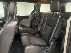 Used 2020  Dodge Grand Caravan 4d Wagon SXT at Ideal Cars Llc near Mesa&comma; AZ