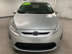 Used 2013  Ford Fiesta 4d Hatchback SE at Ideal Cars Llc near Mesa&comma; AZ