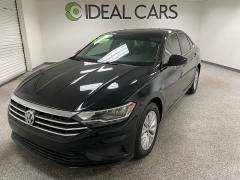  2019 Volkswagen Jetta 4d Sedan 1&period;4T R-Line at Ideal Cars Llc near Mesa&comma; AZ