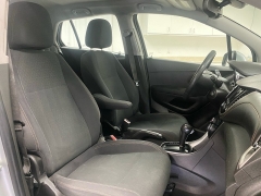 Used 2020 Chevrolet Trax 4d SUV FWD LS at Ideal Cars Llc near Mesa, AZ