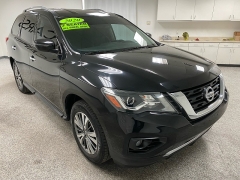 Used 2020  Nissan Pathfinder 4d SUV 4WD SV at Ideal Cars Llc near Mesa&comma; AZ