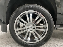 Used 2015  Chevrolet Suburban 4d SUV 4WD LT at Ideal Cars Llc near Mesa&comma; AZ