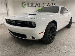 Used 2018  Dodge Challenger 2d Coupe SXT at Ideal Cars Llc near Mesa&comma; AZ