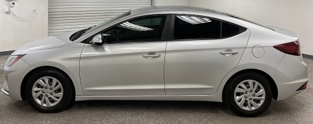 Used 2019  Hyundai Elantra 4d Sedan SE Auto at Ideal Cars Llc near Mesa&comma; AZ
