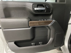 Used 2021  Chevrolet Silverado 1500 2WD Crew Cab 147" LT at Ideal Cars Llc near Mesa&comma; AZ