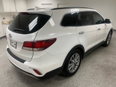Used 2019  Hyundai Santa Fe XL 4d SUV FWD SE at Ideal Cars Llc near Mesa, AZ