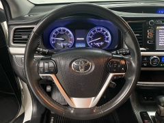 Used 2019 Toyota Highlander 4d SUV FWD XLE at Ideal Cars Llc near Mesa, AZ