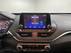 Used 2022 Nissan Altima 2.5 SV Sedan at Ideal Cars Llc near Mesa, AZ