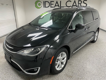 Used 2017 Chrysler Pacifica 4d Wagon Touring-L Plus at Ideal Cars Llc near Mesa, AZ