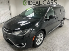  2017 Chrysler Pacifica 4d Wagon Touring-L Plus at Ideal Cars Llc near Mesa&comma; AZ