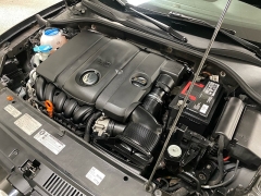 Used 2013  Volkswagen Passat 4d Sedan SE Auto&sol;PZEV at Ideal Cars Llc near Mesa&comma; AZ