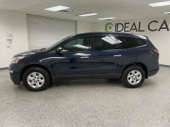 Used 2017 Chevrolet Traverse 4d SUV FWD LS at Ideal Cars Llc near Mesa, AZ