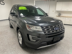 Used 2017 Ford Explorer 4d SUV 4WD XLT at Ideal Cars Llc near Mesa, AZ