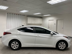 Used 2016 Hyundai Elantra 4d Sedan SE Auto at Ideal Cars Llc near Mesa, AZ