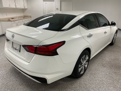 Used 2021  Nissan Altima 2&period;5 SR Sedan at Ideal Cars Llc near Mesa&comma; AZ