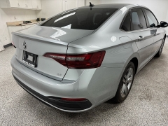 Used 2022  Volkswagen Jetta SE Auto at Ideal Cars Llc near Mesa&comma; AZ