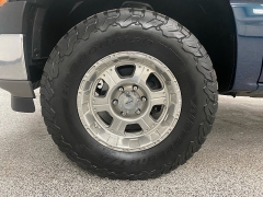 Used 2006  Chevrolet Suburban 1500 SUV RWD LS at Ideal Cars Llc near Mesa, AZ