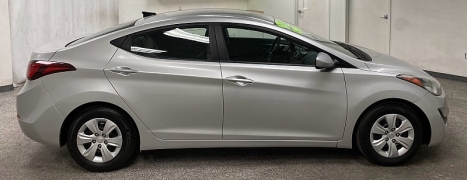 Used 2016  Hyundai Elantra 4d Sedan SE Auto at Ideal Cars Llc near Mesa&comma; AZ