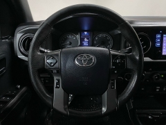 Used 2018  Toyota Tacoma 4WD Double Cab TRD Off-Road Auto at Ideal Cars Llc near Mesa&comma; AZ