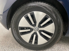 Used 2016  Volkswagen e-Golf 4d Hatchback SE at Ideal Cars Llc near Mesa&comma; AZ