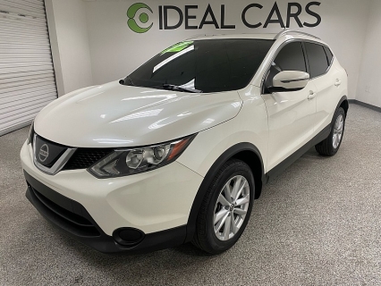 2019 Nissan Rogue Sport SV's photo