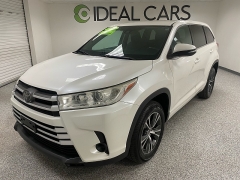 Used 2018  Toyota Highlander 4d SUV FWD LE at Ideal Cars Llc near Mesa&comma; AZ