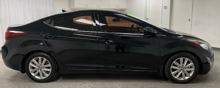 Used 2015  Hyundai Elantra 4d Sedan SE Auto at Ideal Cars Llc near Mesa&comma; AZ