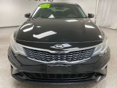 Used 2019  Kia Optima 4d Sedan LX at Ideal Cars Llc near Mesa&comma; AZ