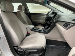 Used 2015  Hyundai Sonata 4d Sedan SE at Ideal Cars Llc near Mesa&comma; AZ