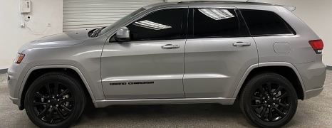 Used 2020  Jeep Grand Cherokee 4d SUV 2WD Laredo Altitude at Ideal Cars Llc near Mesa&comma; AZ