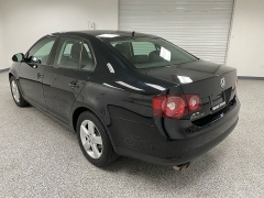 Used 2010 Volkswagen Jetta 4d Sedan 2.5 S Auto/PZEV at Ideal Cars Llc near Mesa, AZ